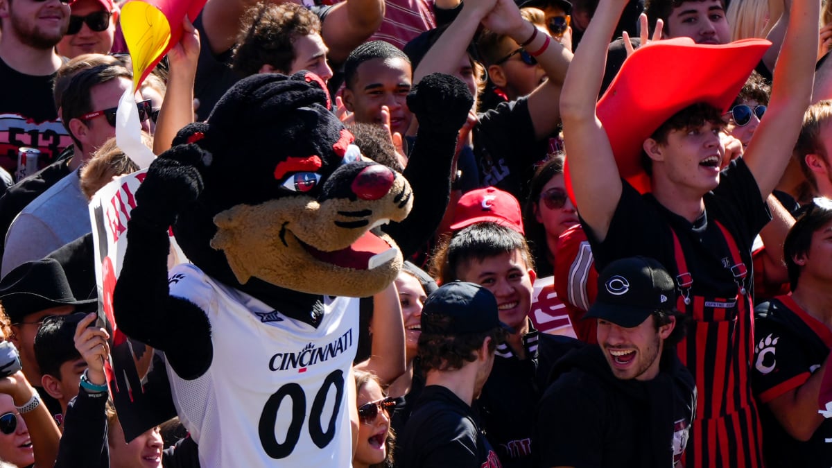 The Cincinnati Reds mascot crew got in on the Bearcat action