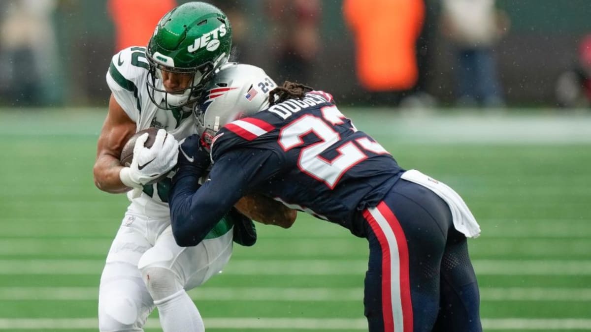 FINAL: New England Patriots Beat New York Jets 15-10 Preventing Comeback -  Sports Illustrated New England Patriots News, Analysis and More