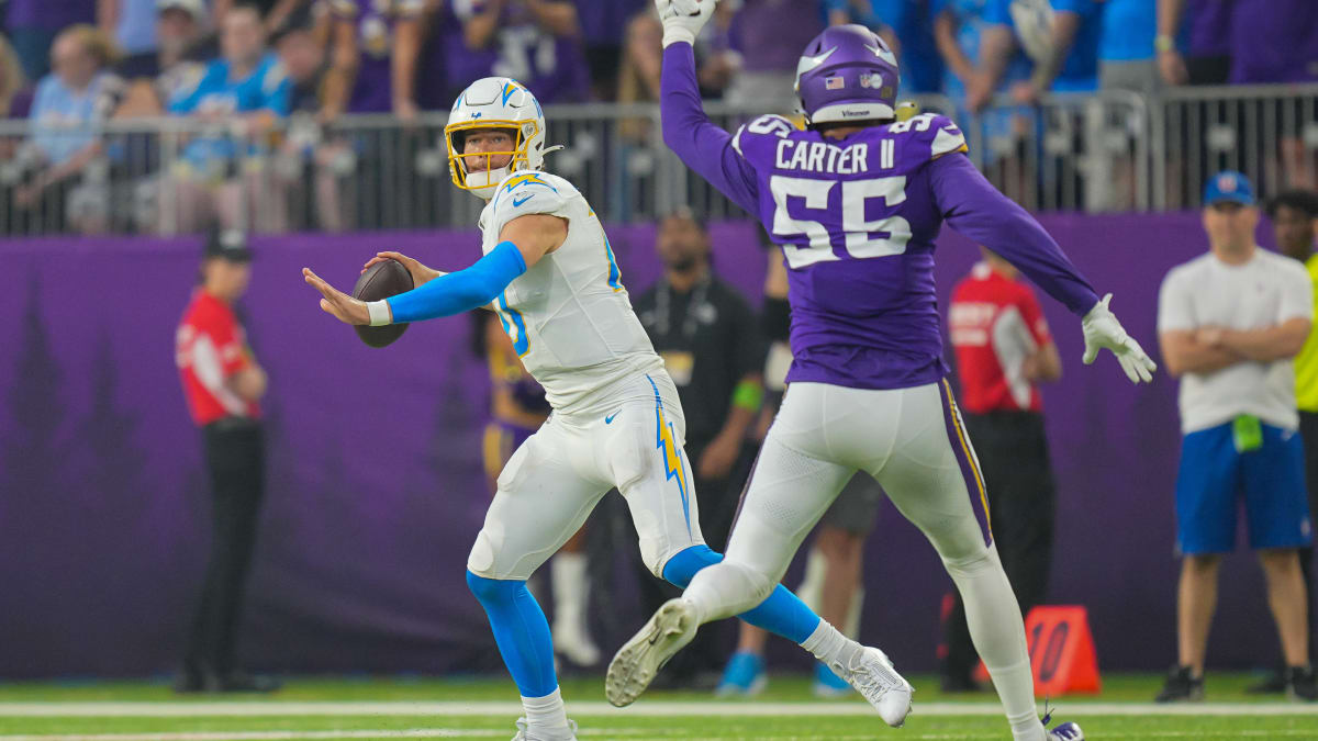 Vikings Snap Counts: Top pick Cine barely seen in NFL debut North News -  Bally Sports