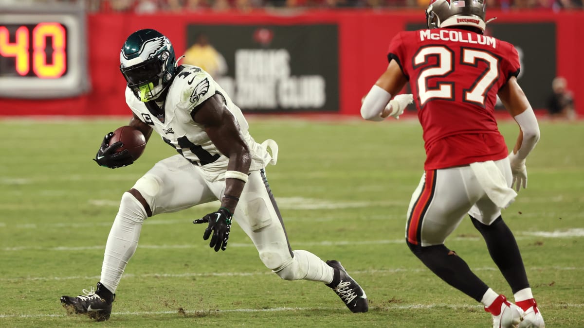 Philadelphia Eagles vs. Tampa Bay Buccaneers Notebook: Flu Game, DNA, The  'Other' Kelce & Swift - Sports Illustrated Philadelphia Eagles News,  Analysis and More