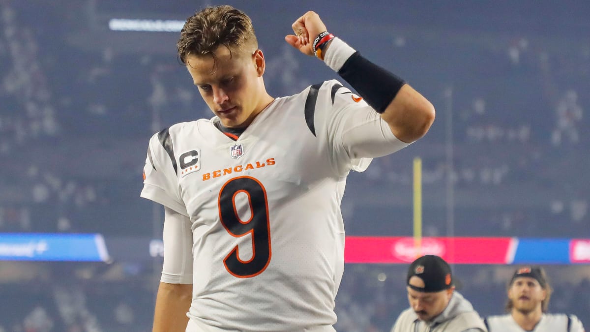 Should Cincinnati Bengals Rest Joe Burrow With Calf Injury Lingering? -  Sports Illustrated Cincinnati Bengals News, Analysis and More