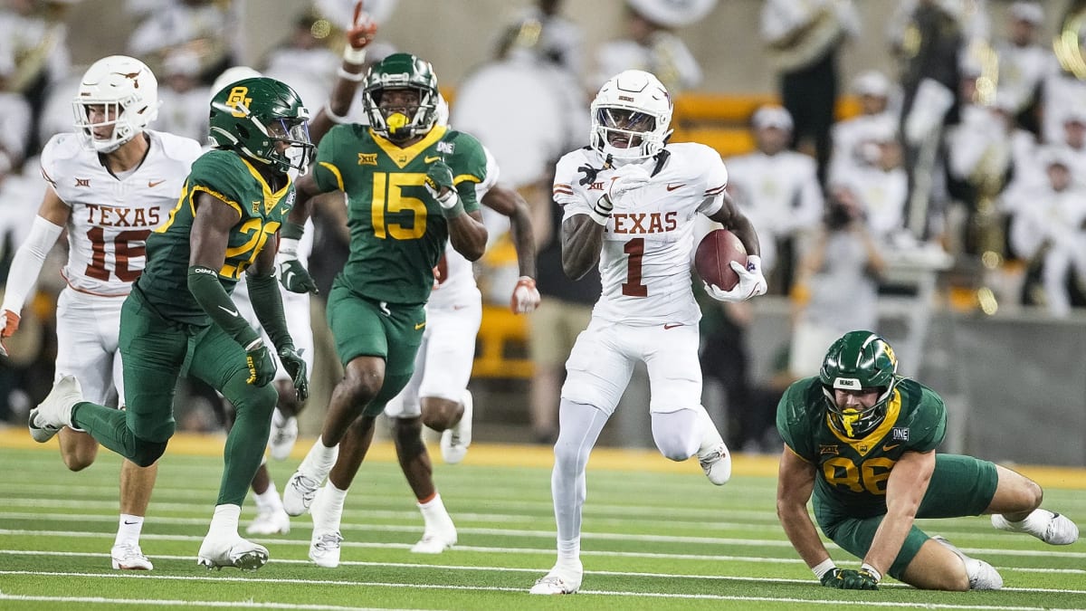 Big 12 Football Game of the Week: #24 Kansas @ #3 Texas - Sports  Illustrated TCU Killer Frogs News, Analysis and More