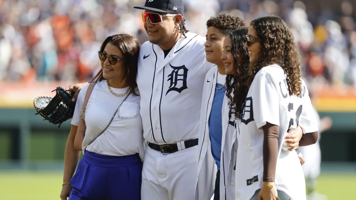 Detroit Tigers' Miguel Cabrera has magical numbers at age 30