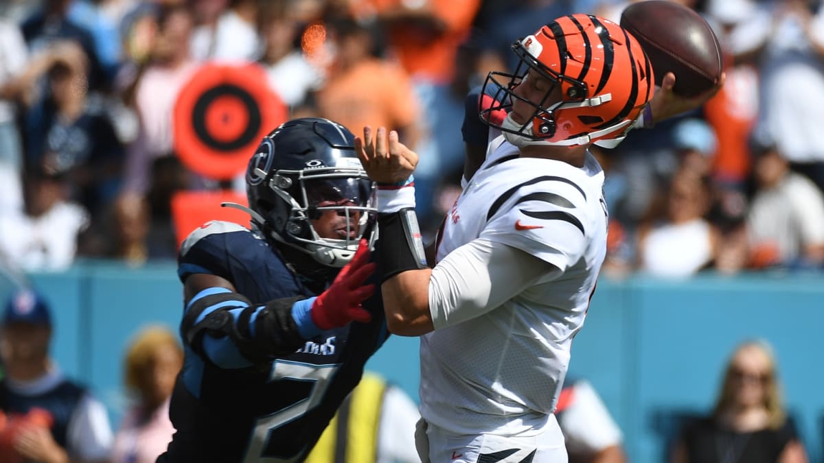 Photo Gallery  Bengals vs. Titans/Oilers Through The Years