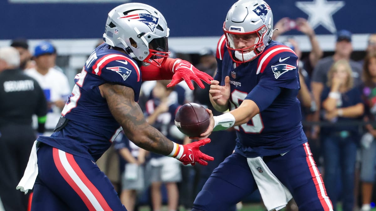 New England Patriots at Dallas Cowboys: Jonathan Jones, Cole