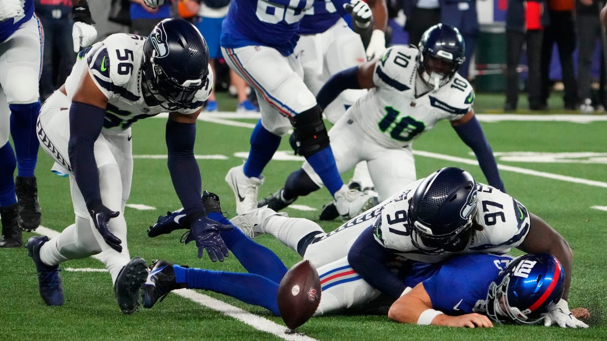 Seahawks vs. Giants final score, results: Seattle's defense dominates in  24-3 romp over New York on 'MNF'