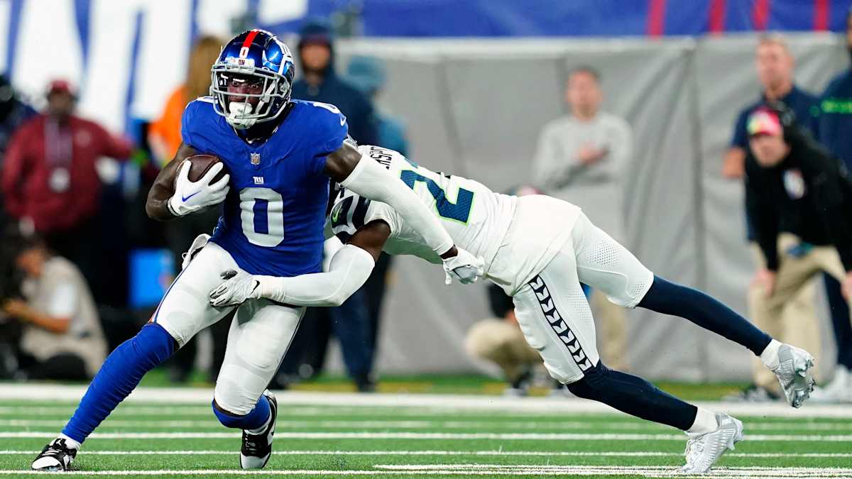 Seattle Seahawks defensive lineman Mario Edwards strip-sacks New York  Giants quarterback Daniel Jones deep in Giants territory for Seattle  Seahawks linebacker Jordyn Brooks' takeaway