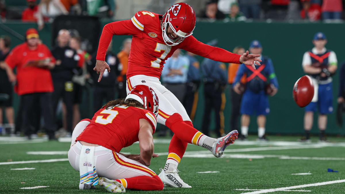 Kansas City Chiefs kicker Harrison Butker's 37-yard field goal caps Chiefs'  opening drive at MetLife Stadium