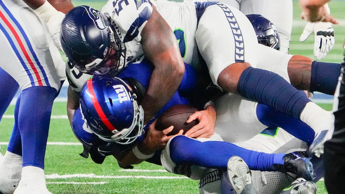 Seattle Seahawks Give New York Giants Taste of Own Medicine In  Record-Setting Performance - Sports Illustrated Seattle Seahawks News,  Analysis and More