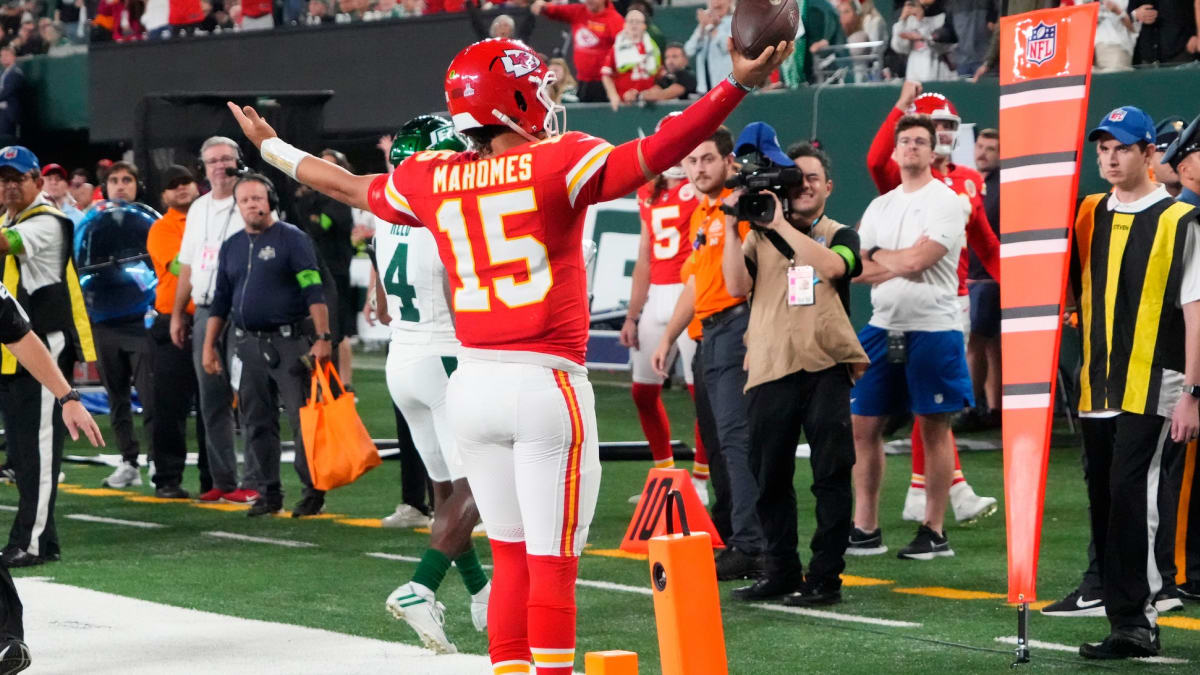 Patrick Mahomes Points out DJ Reed Ahead of Jets-Chiefs Game