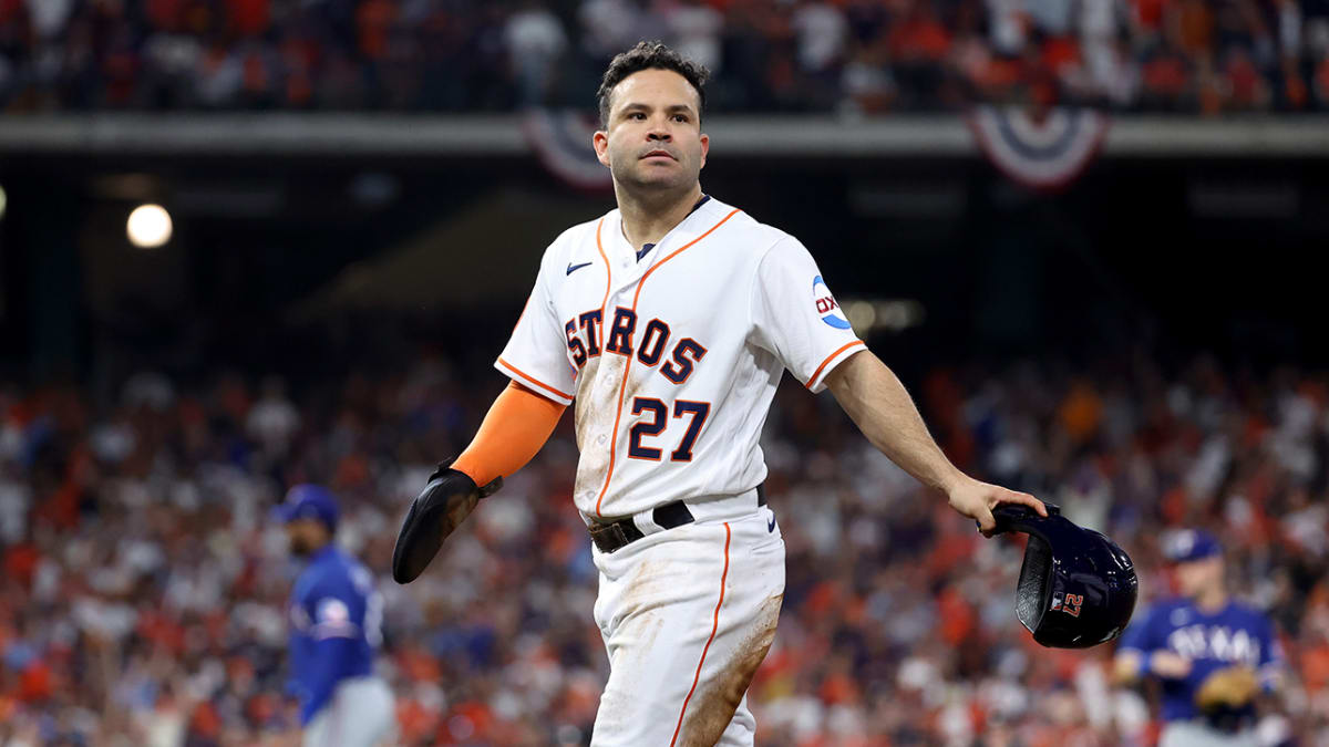 Jose Altuve's base-running gaffe hurt, but Astros' missed chances