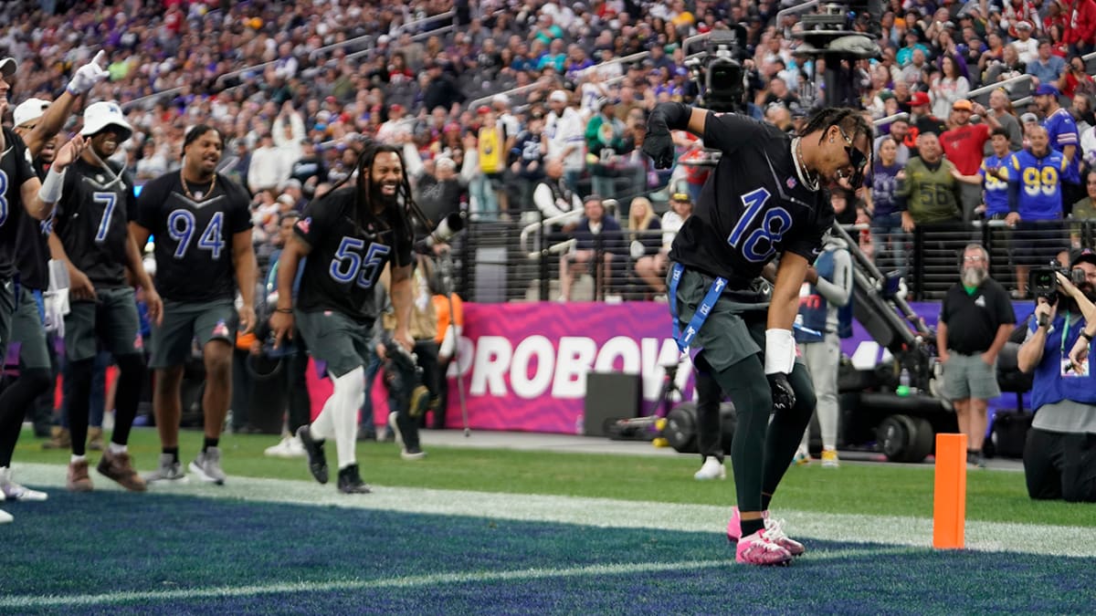 NFL World Reacts to Idea of League's Elite Players Playing in 2028 Olympics  - Sports Illustrated