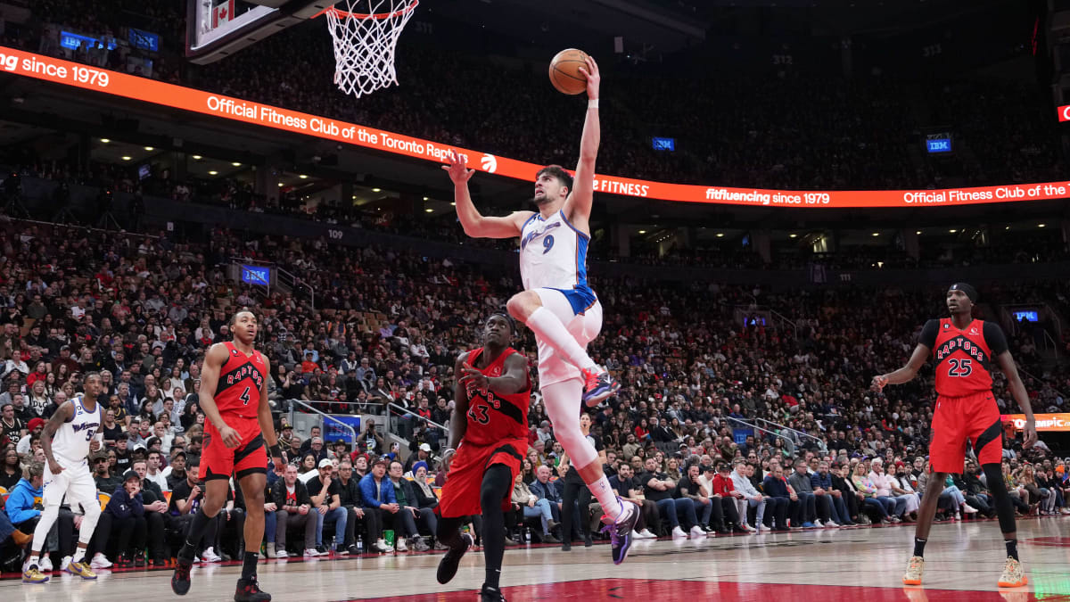 Scoreboard malfunction has Raptors/Wizards looking old school - NBC Sports