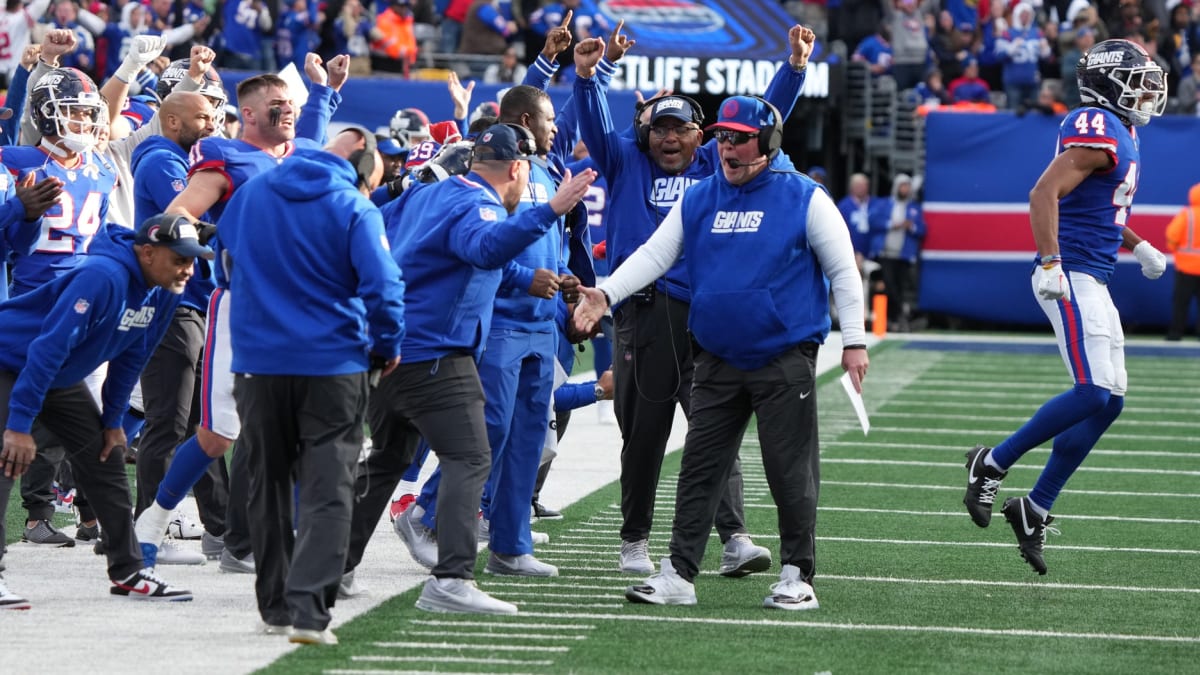 New York Giants Week 7 Report Card: Hey! A Win! - Sports Illustrated New  York Giants News, Analysis and More