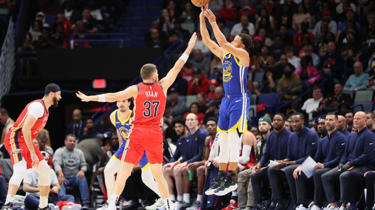 Steph Curry continues hot start in Warriors' win over Pelicans