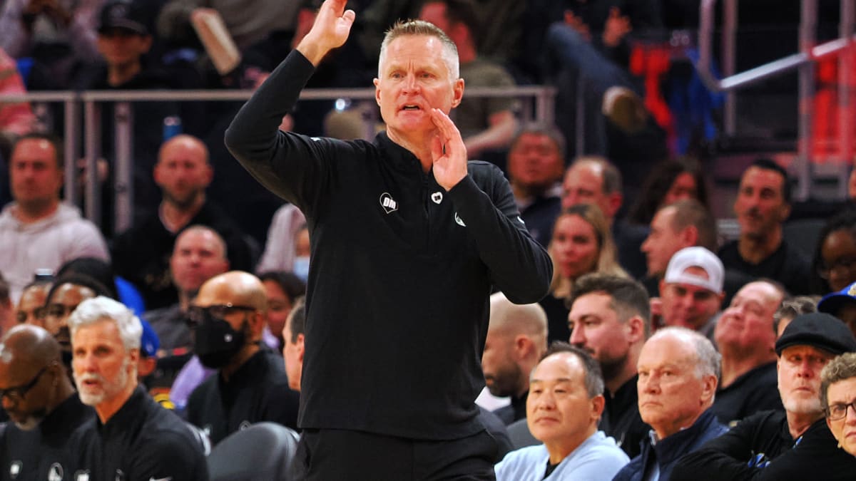 Steve Kerr Reveals Reason for Very Controversial Decision in Kings vs.  Warriors - Inside the Warriors