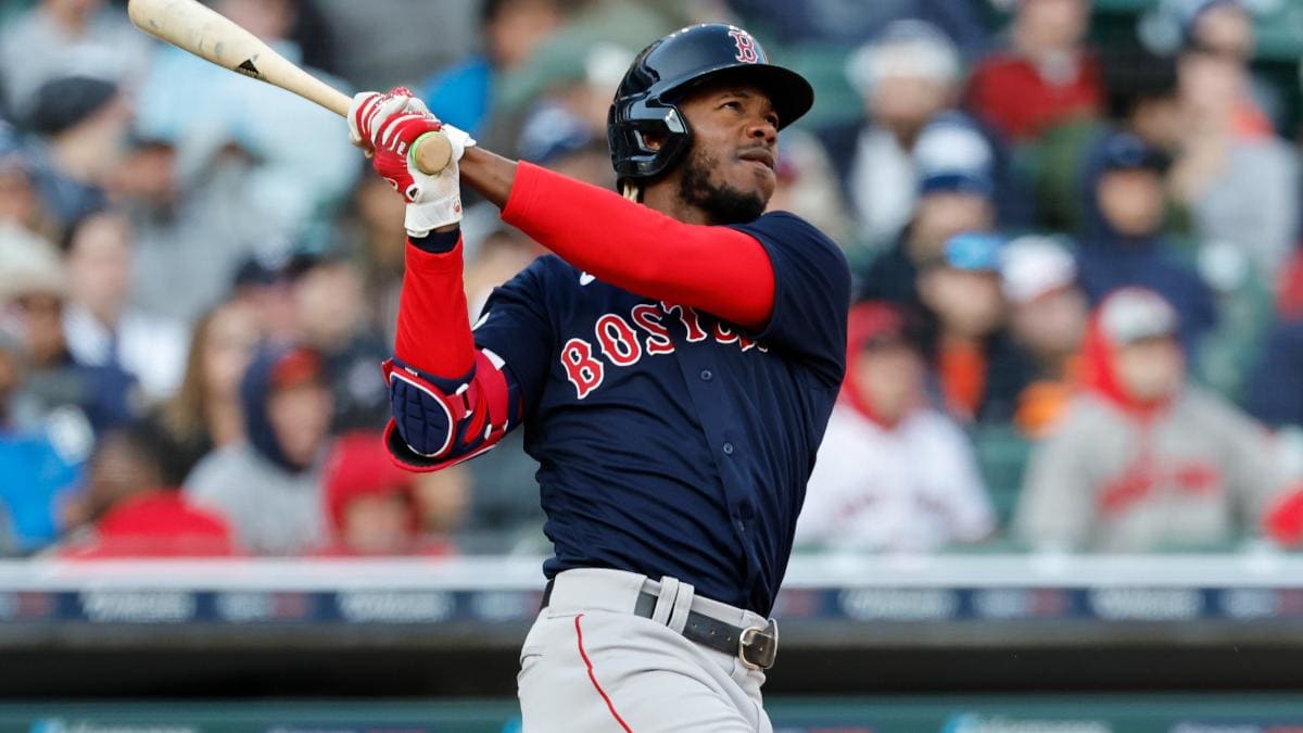 Red Sox sign another outfielder as Raimel Tapia agrees to minor