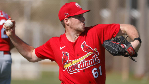 Braves Take Chance On Ex-Cardinals Hurler Looking To Work His Way Back ...