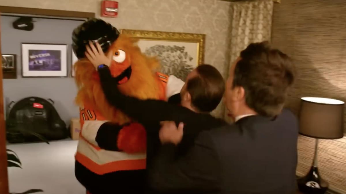 Gritty dances and fights with Jimmy Fallon on 'The Tonight Show