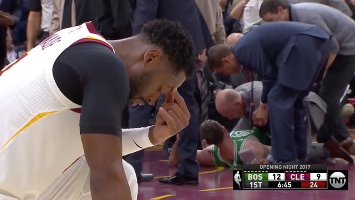 Gordon Hayward suffered a dreadful injury less than 6 minutes into