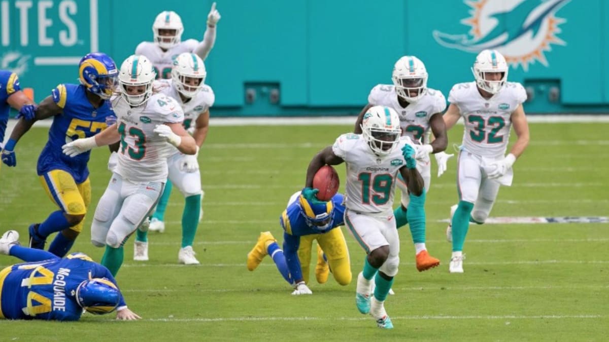 Bears acquire WR Jakeem Grant in trade with Dolphins