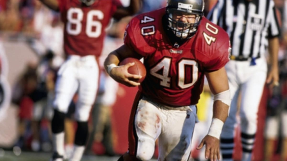 Draft Pick Countdown, No. 5: Mike Alstott, the 'A-Train,' Was Never  Derailed - Sports Illustrated Purdue Boilermakers News, Analysis and More