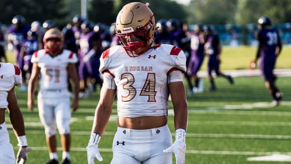 5-Star Linebacker Drayk Bowen Visits Notre Dame //