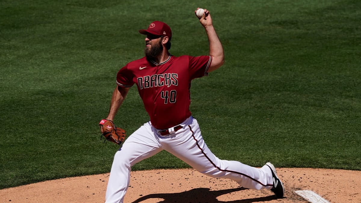 Madison Bumgarner ejected from Arizona Diamondbacks-Miami Marlins game  after awkward exchange with umpire - ABC11 Raleigh-Durham