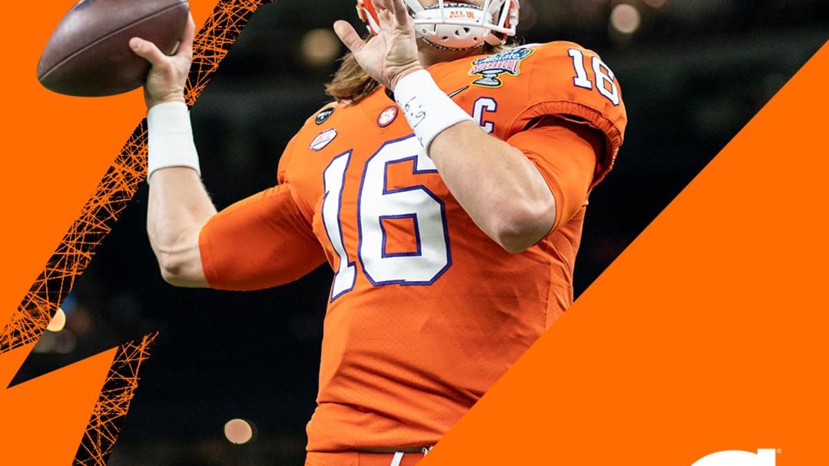 Trevor Lawrence surprises QB with Gatorade Player of the Year award