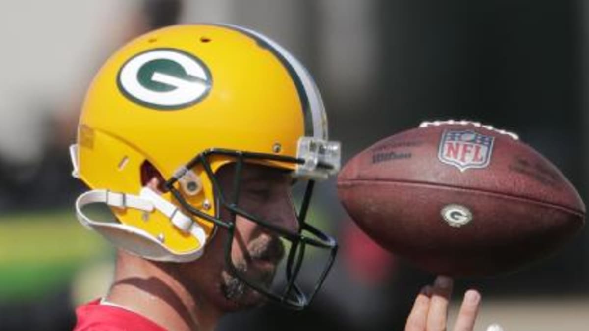 Green Bay Packers' Aaron Rodgers reportedly plans to play this season