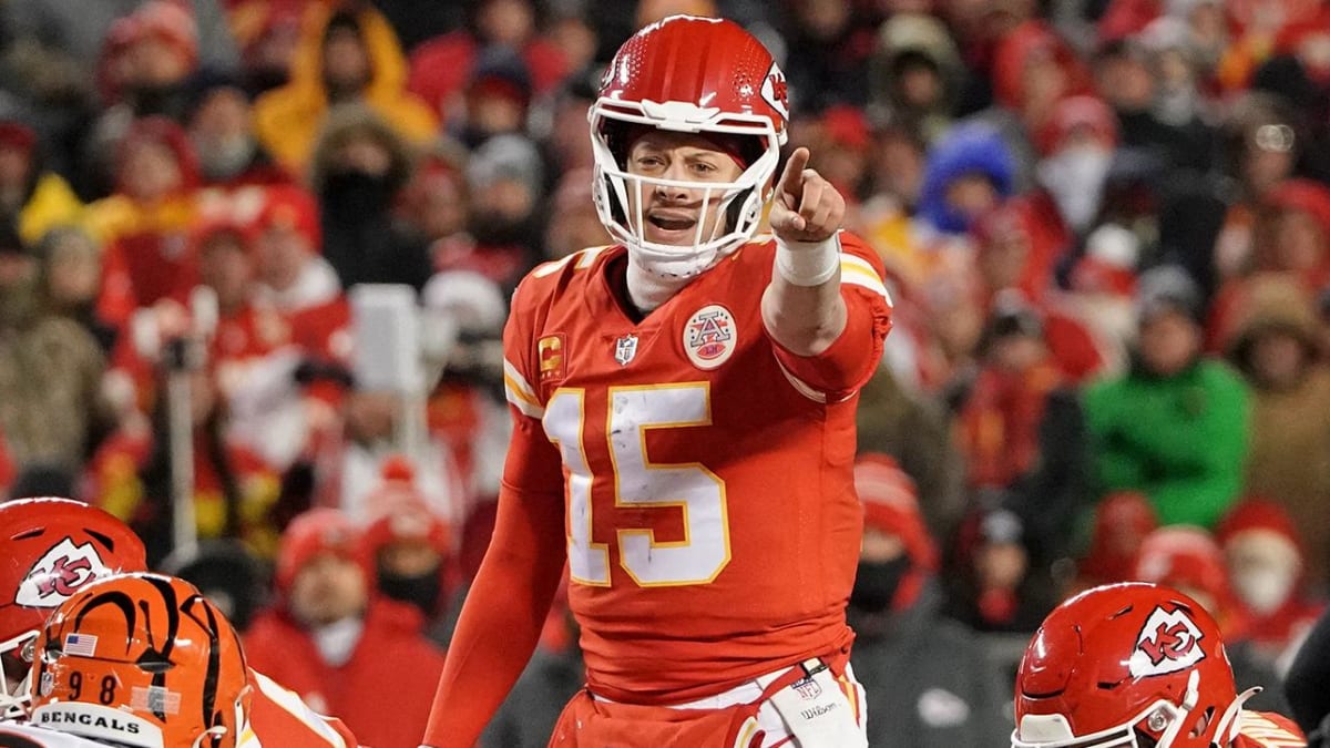 Chiefs vs. Eagles player props for Mahomes & Hurts + picks: Super Bowl 2023  