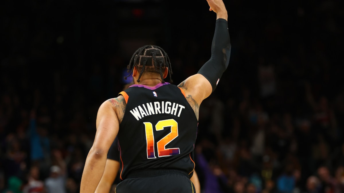 Ish Wainright enjoys unforgettable 1st season with Phoenix Suns