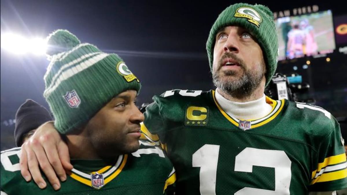 Barry on X: Aaron Rodgers was so impressed by this photoshop he  immediately demanded a trade to the Jets.  / X