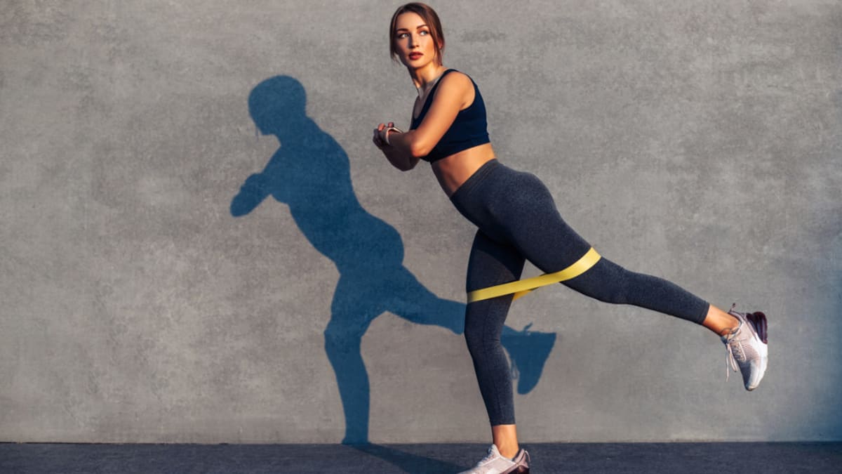 The Best Resistance Band Exercises for Beginners. Nike MY