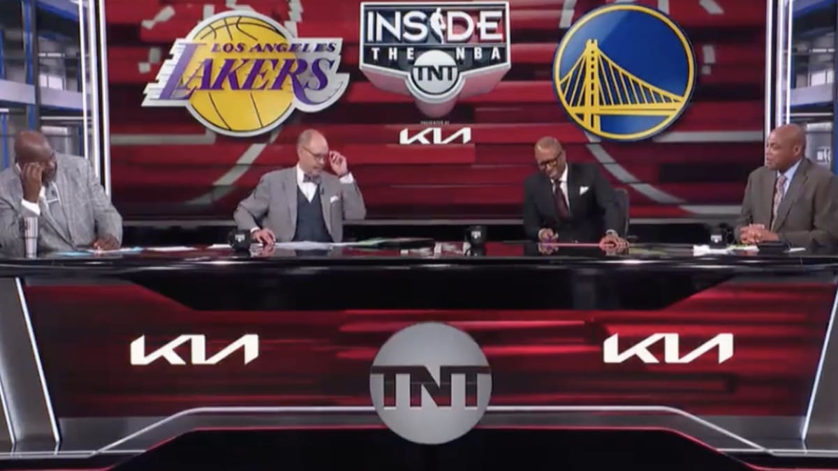 Shaq threatens to knock out Charles Barkley, sending Ernie Johnson into  uncontrollable laughter