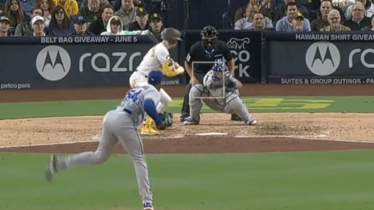 Aroldis Chapman closes out the ALDS on Make a GIF