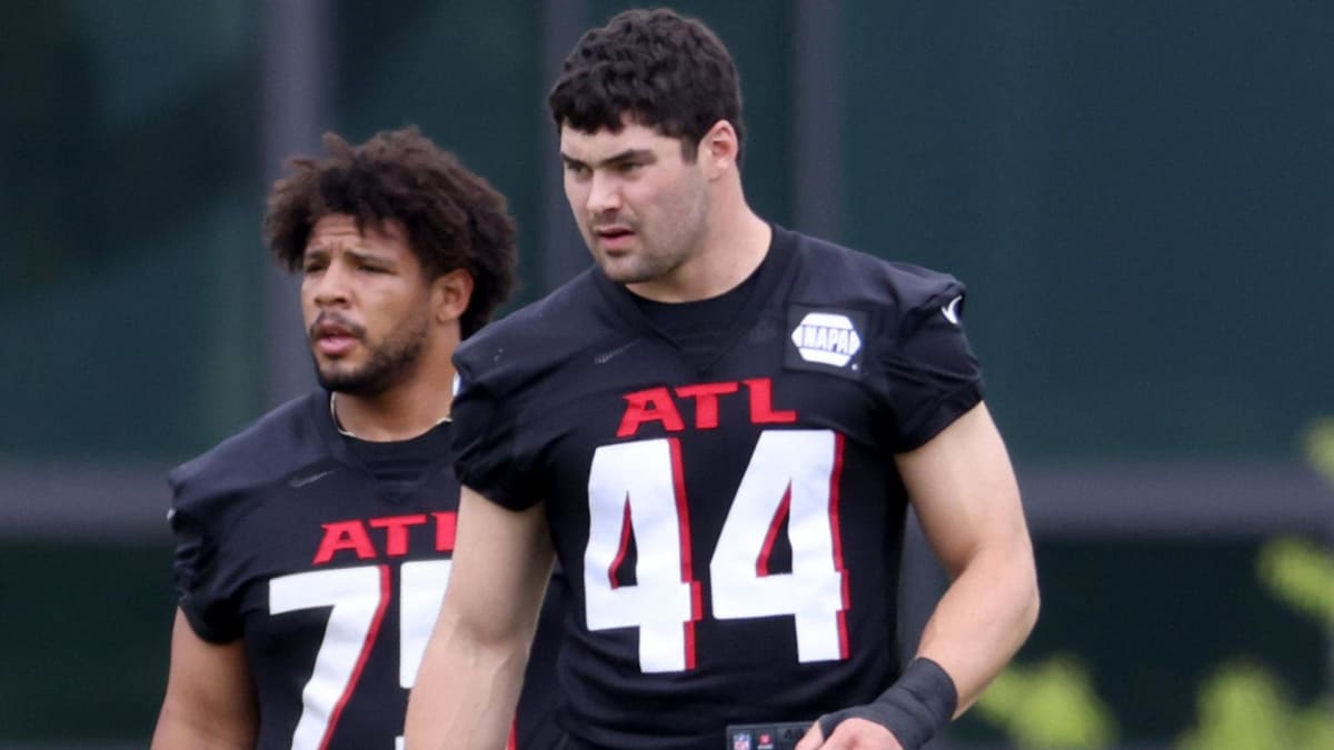 Extremely Intelligent': Atlanta Falcons LB Coach Raves Over Rookie Troy  Andersen - Sports Illustrated Atlanta Falcons News, Analysis and More