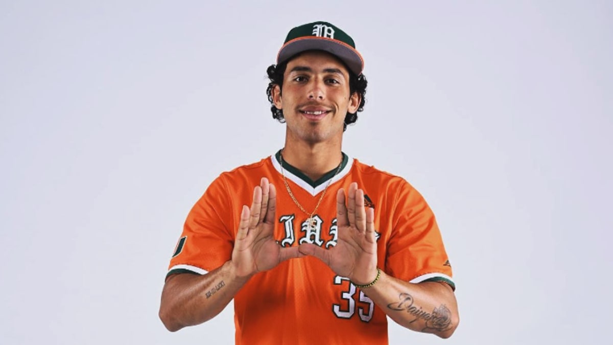 Miami Hurricanes Baseball on X: Friday Frames 📸 Following the Hurricanes'  second ranked victory of the year, Miami will look to secure the series  over the 19th-ranked Wolfpack tonight! Don't miss any