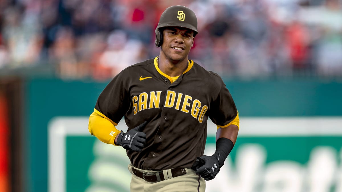 Padres new star Juan Soto MIC'D UP for in-game interview, has