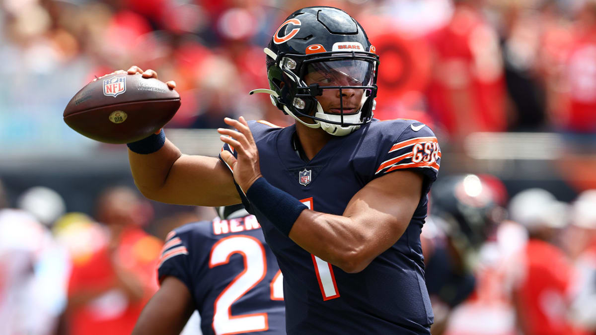 When will Justin Fields start for Bears? Chicago's 2021 debut plan for  rookie QB tied to playoff hopes