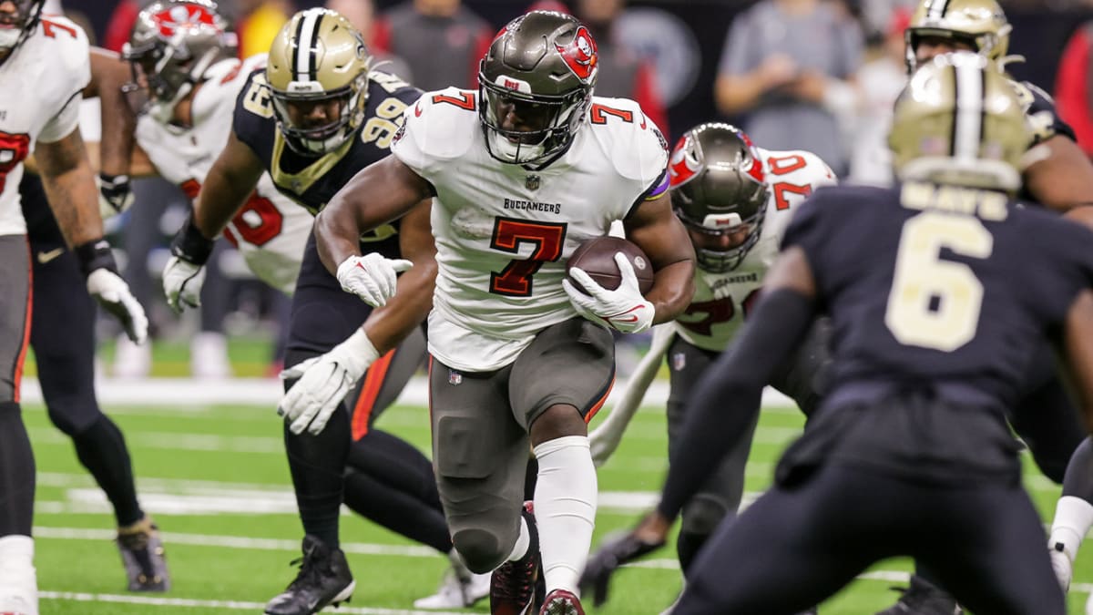 Buccaneers vs Cowboys Player Props: Bet This Leonard Fournette Under for  Sunday Night Football