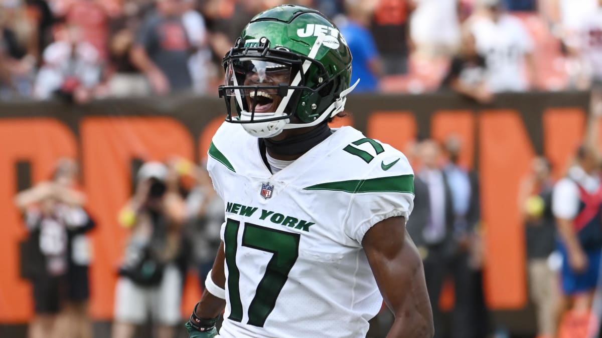 WATCH: New York Jets QB Aaron Rodgers Compared WR Garrett Wilson To DeVante  Adams? - Sports Illustrated Ohio State Buckeyes News, Analysis and More