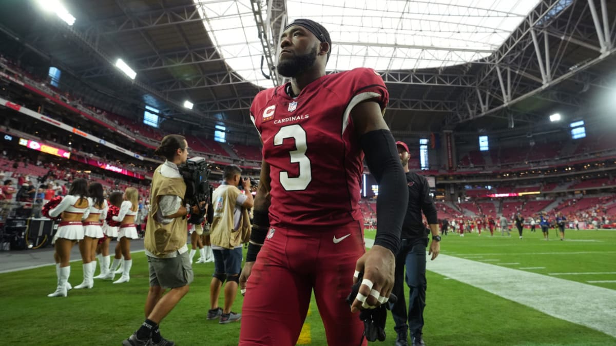 November 21, 2021: Arizona Cardinals safety Budda Baker (3) looks at his  opponents during warm up before a game between the Arizona Cardinals and  Seattle Seahawks at Lumen Field in Seattle, WA.