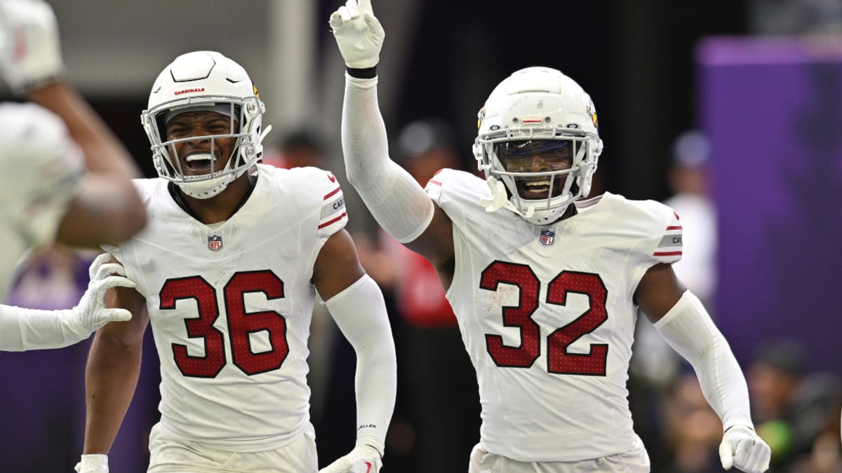 Cardinals Debut New White Uniforms vs Vikings