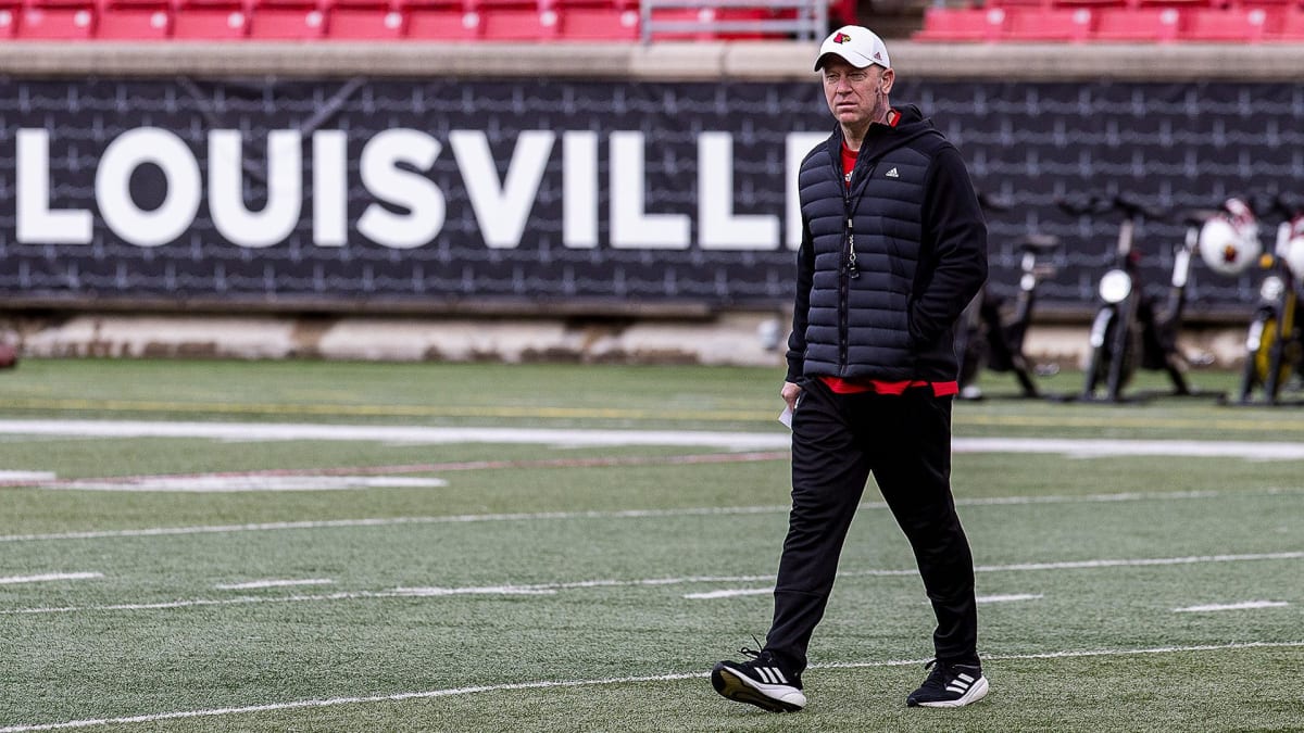 Louisville gives Jeff Brohm 6-year deal as football coach