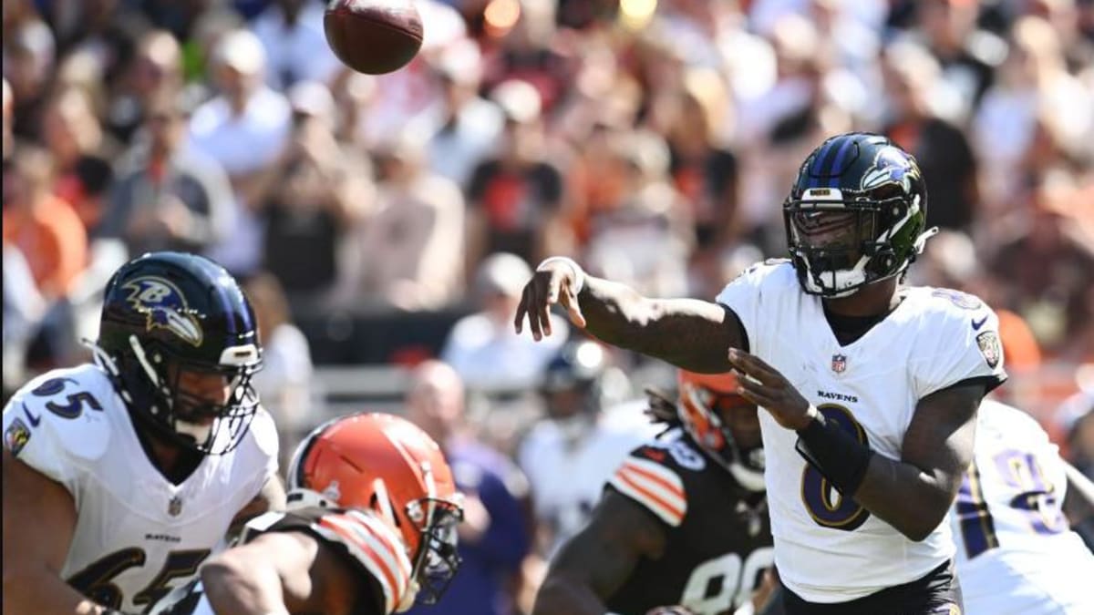 Lamar Jackson exposes Browns' vaunted defense early in Ravens' rout - The  Boston Globe