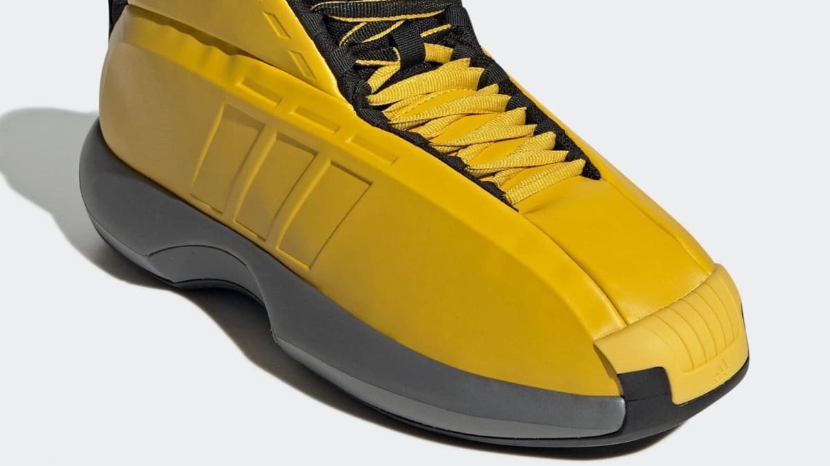 Kobe bryant yellow discount shoes