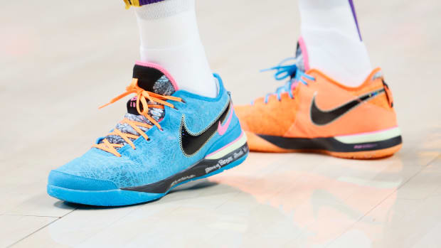 Nike lebron sale james basketball