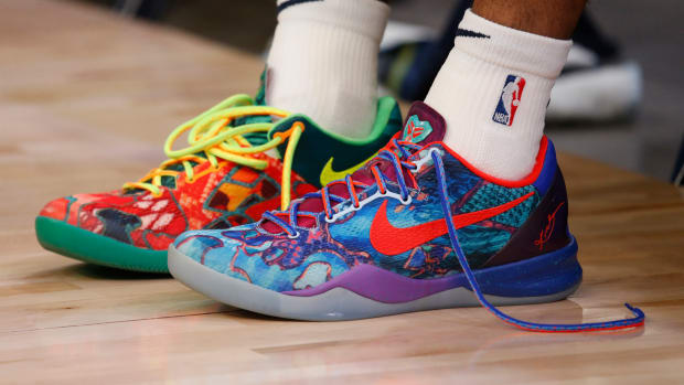 Nike kobe sales multicolor