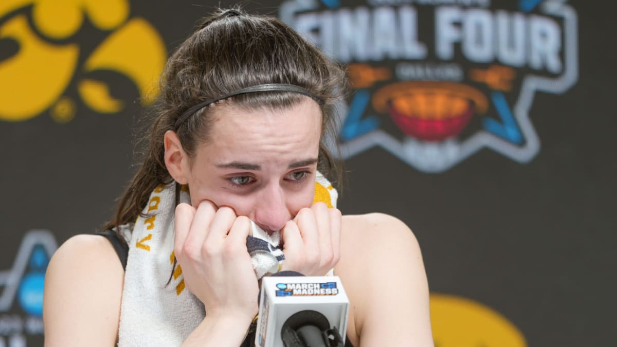 Iowa s Caitlin Clark Breaks Down After Being Asked What She Wants